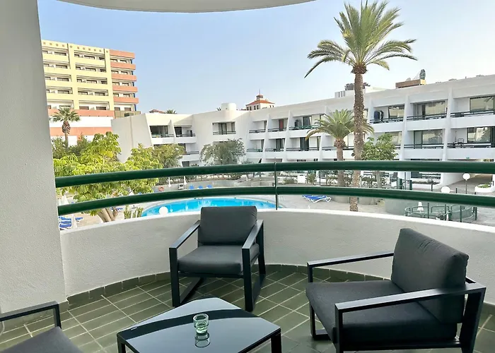 1The Best Location - Las Americas & Parking